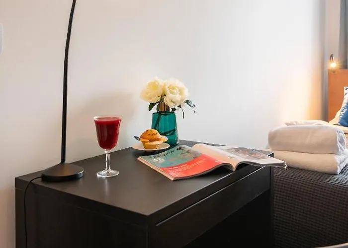 Zachodnia Station Serviced شقة وارسو