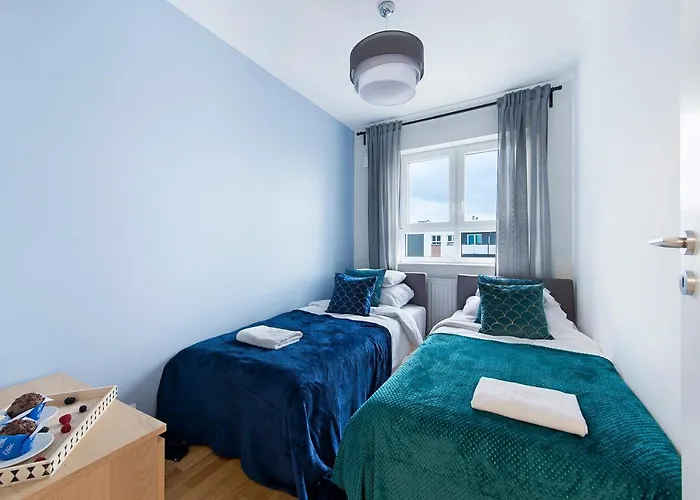 Zachodnia Station Serviced Apartment *