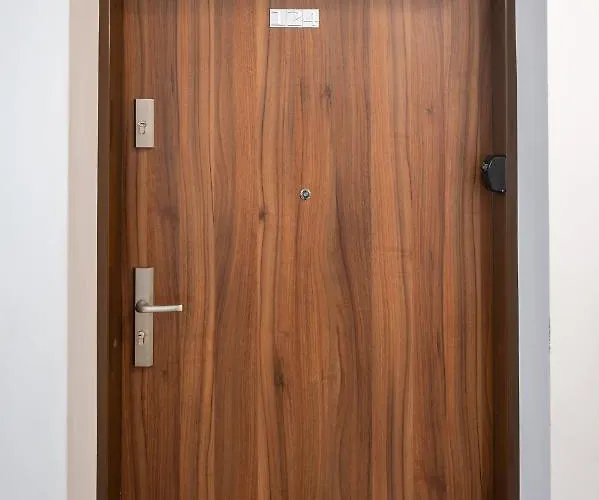 Apartment Zachodnia Station Serviced Warsaw